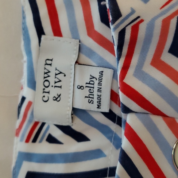 🚫 CROWN & IVY Womens Shelby Chino Shorts Blue Red Umbrella Size 8 - Picture 5 of 6